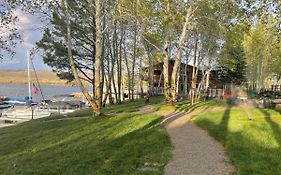 Lakeside Lodge Resort And Marina